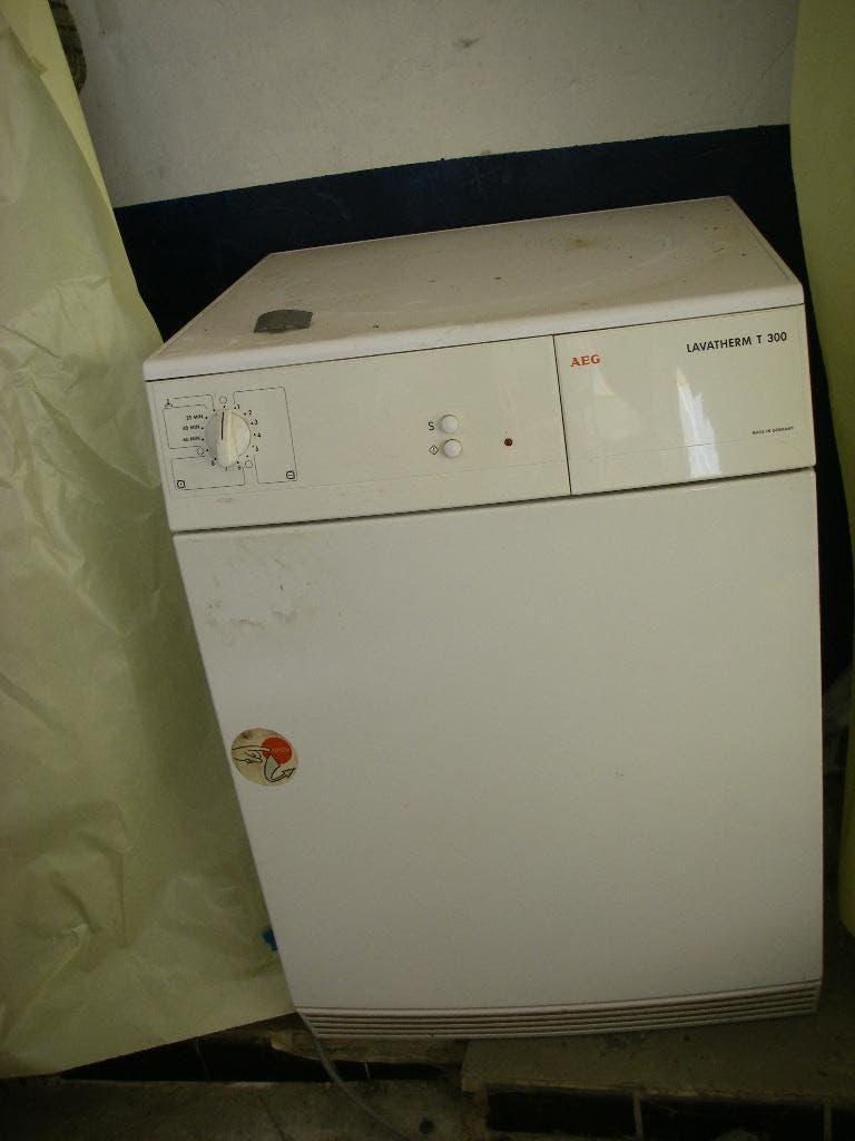 Droogkast AEG Lavatherm T300, Elektronische apparatuur, Droogkasten, Ophalen, Gebruikt
