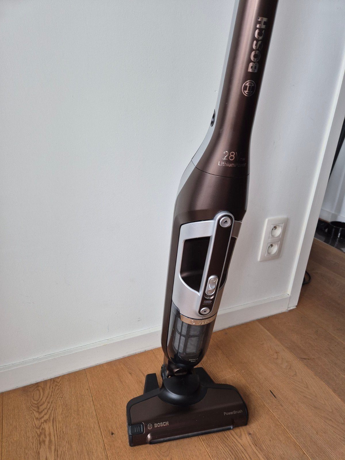 Aspirateur balai 2 en 1 Flexxo Gen2 28 V max de Bosch, série, Electroménager, Enlèvement, Aspirateur balai, Bosch
