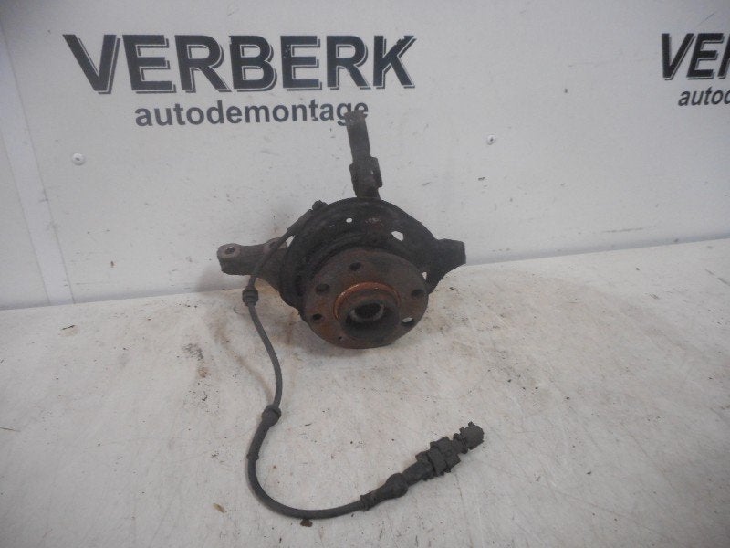 MOYEU DE ROUE AVANT GAUCHE Corsa C (F08 / 68) (gm9156140), Opel, Opel Automobile GmbH, Utilisé, Kontakt-opel@opel.com