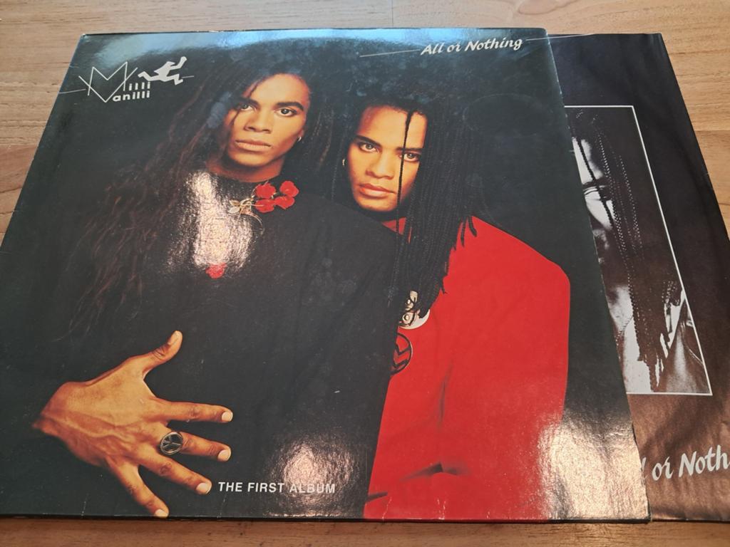 Lp Milli Vanilli, Fotohoes, Ophalen of Verzenden, Gebruikt, 12 inch