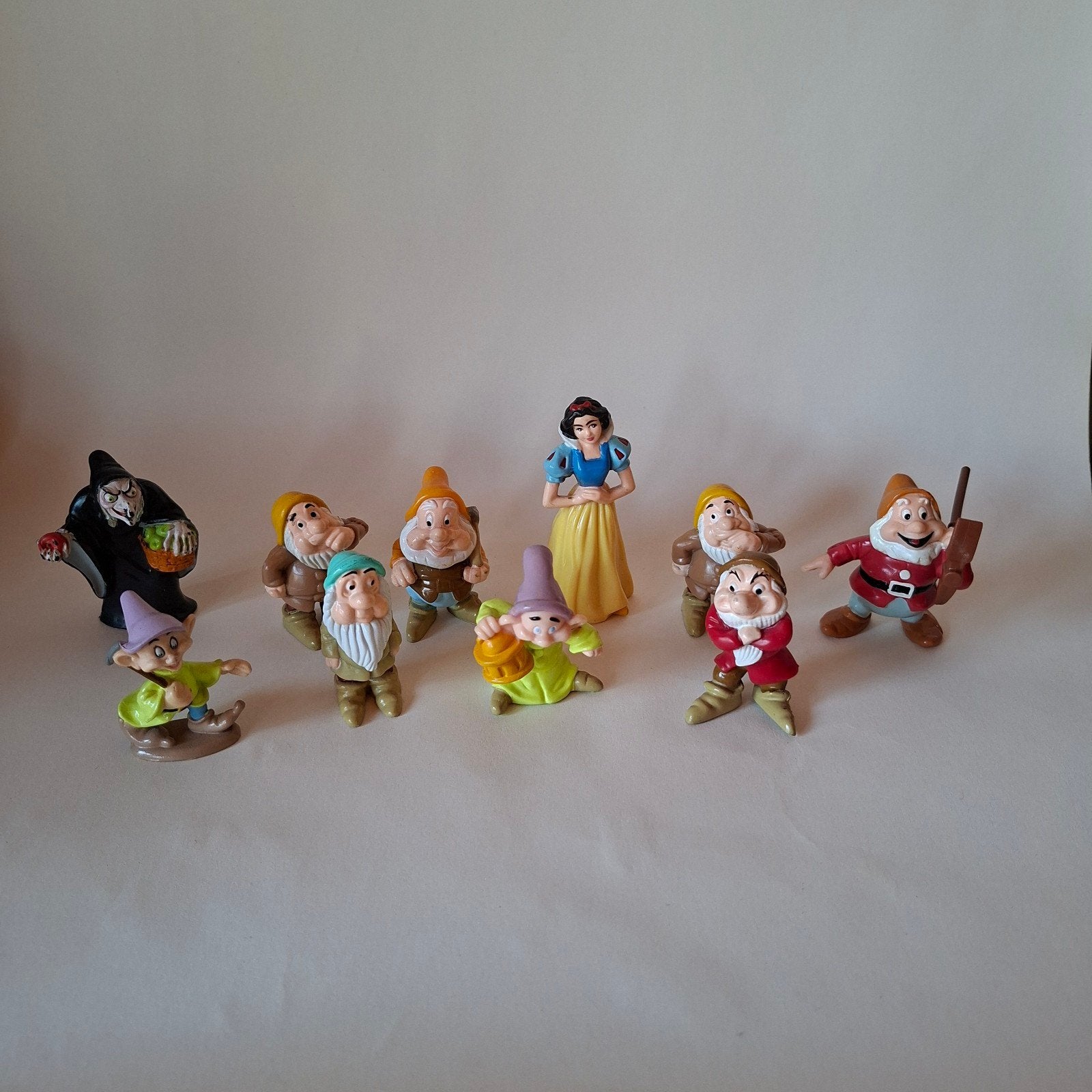Mooie set Disney Sneeuwwitje en de 7 dwergen + Heks, Ophalen of Verzenden