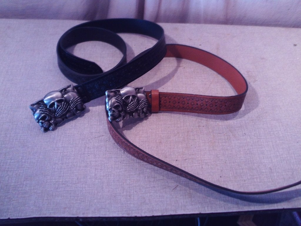 2 nouvelles ceintures en cuir - boucle en forme tête de mort, Vêtements | Hommes, Enlèvement ou Envoi, Neuf, Ceinture, Cuir véritable