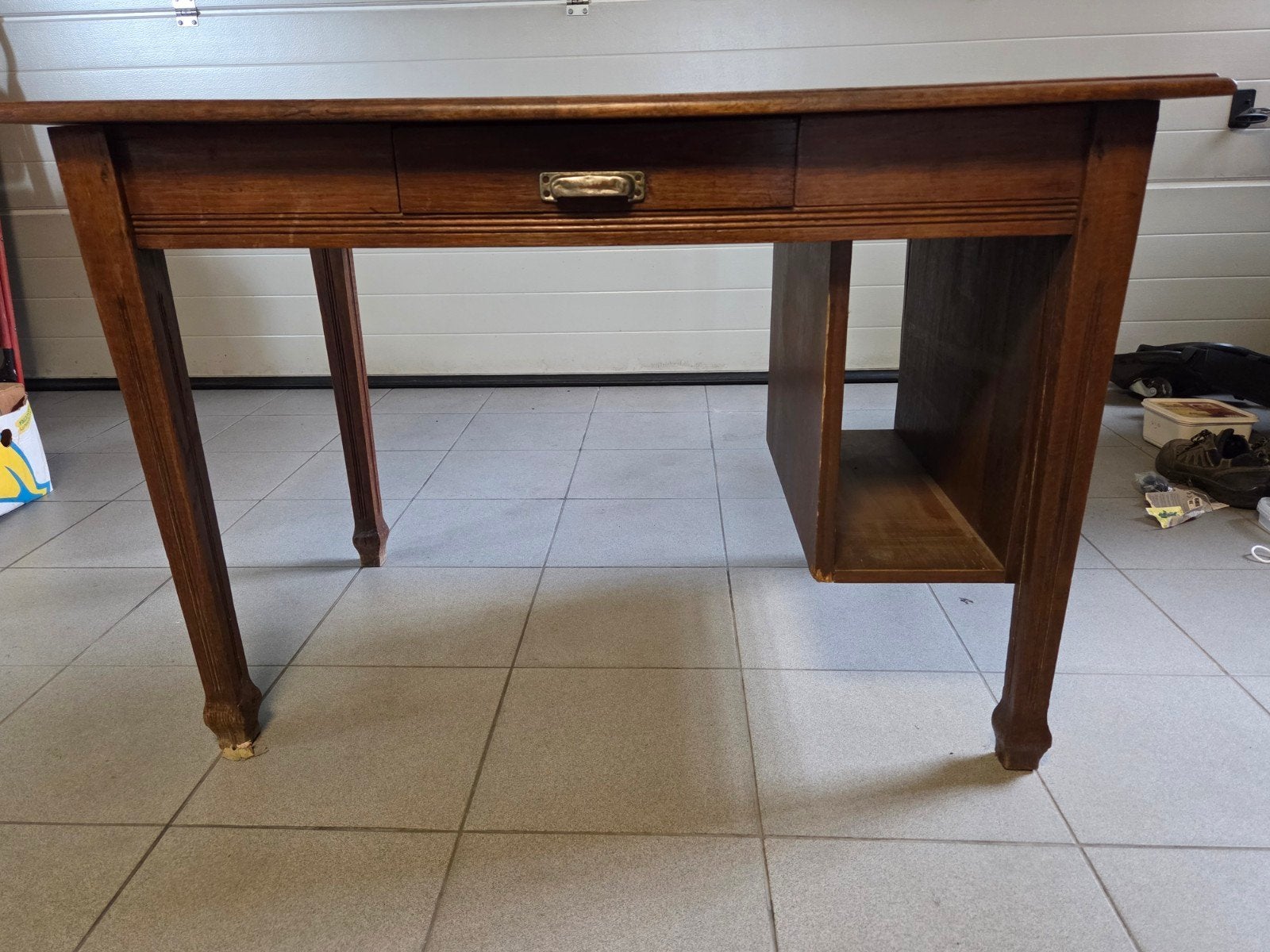Houten antieke cafétafel / bureau, Antiek en Kunst, Antiek | Meubels | Tafels, Ophalen