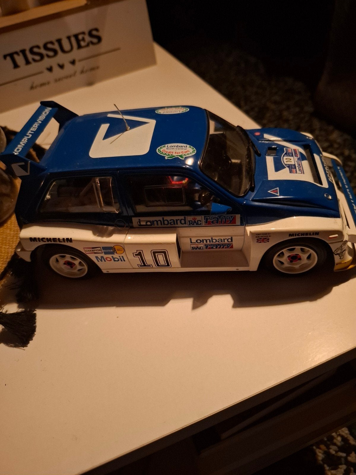 réplique de la MG Metro 6R4, une voiture de rallye légendair, Hobby & Loisirs créatifs, Enlèvement ou Envoi, Neuf, Voiture