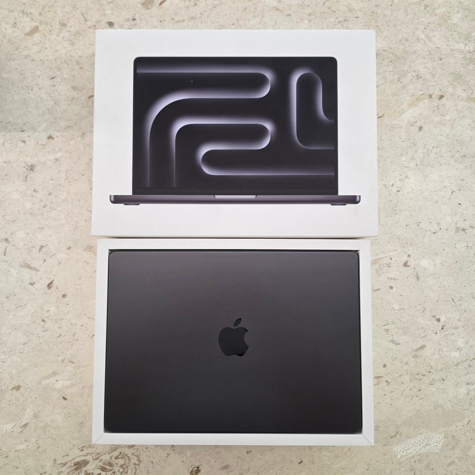 APPLE MACBOOK PRO 14" M5 24GB/1TB SPACE BLACK, Ophalen, Apple