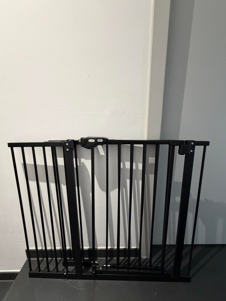 Extandable gate, Kinderen en Baby's, Traphekjes, Ophalen, Overige typen, Zo goed als nieuw, 115 cm of meer