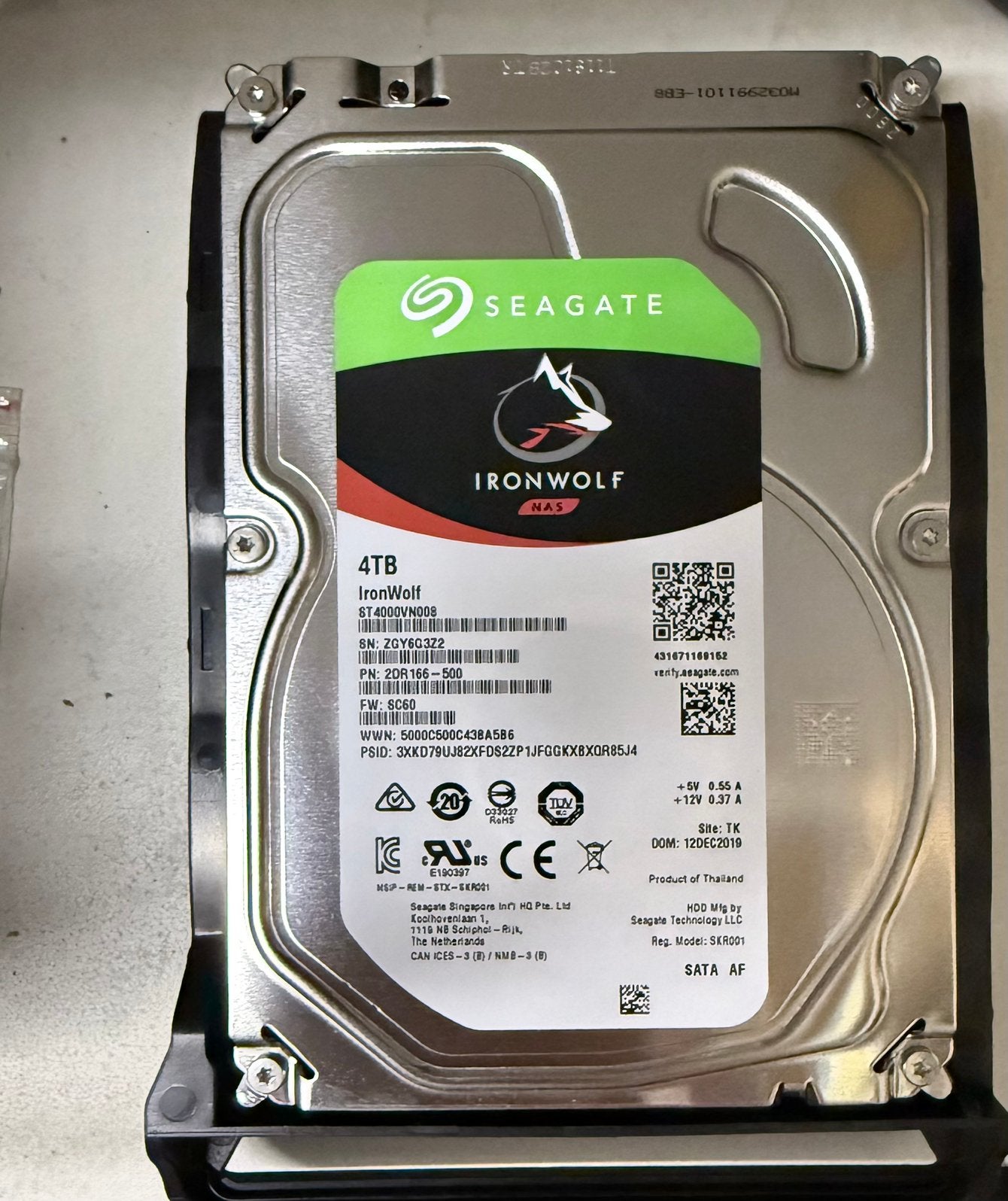 Seagate IronWolf 4TB (modelnummer ST4000VN008) NAS, Computers en Software, Harde schijven, Ophalen of Verzenden, Zo goed als nieuw