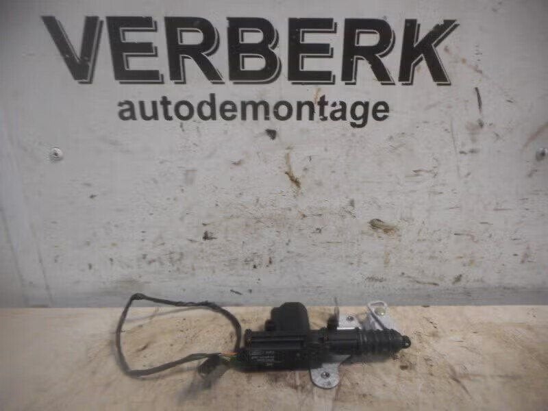 CENTRALE VERGRENDELING MOTOR ACHTERKLEP Ford StreetKa, Enlèvement ou Envoi, Henry-Ford-Straße 1 50735 Köln, DE, Ford USA, Ford-Werke GmbH