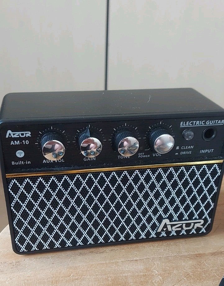 pocked gitaar versterker 10watt, Muziek en Instrumenten, Versterkers | Bas en Gitaar, Ophalen, Gitaar