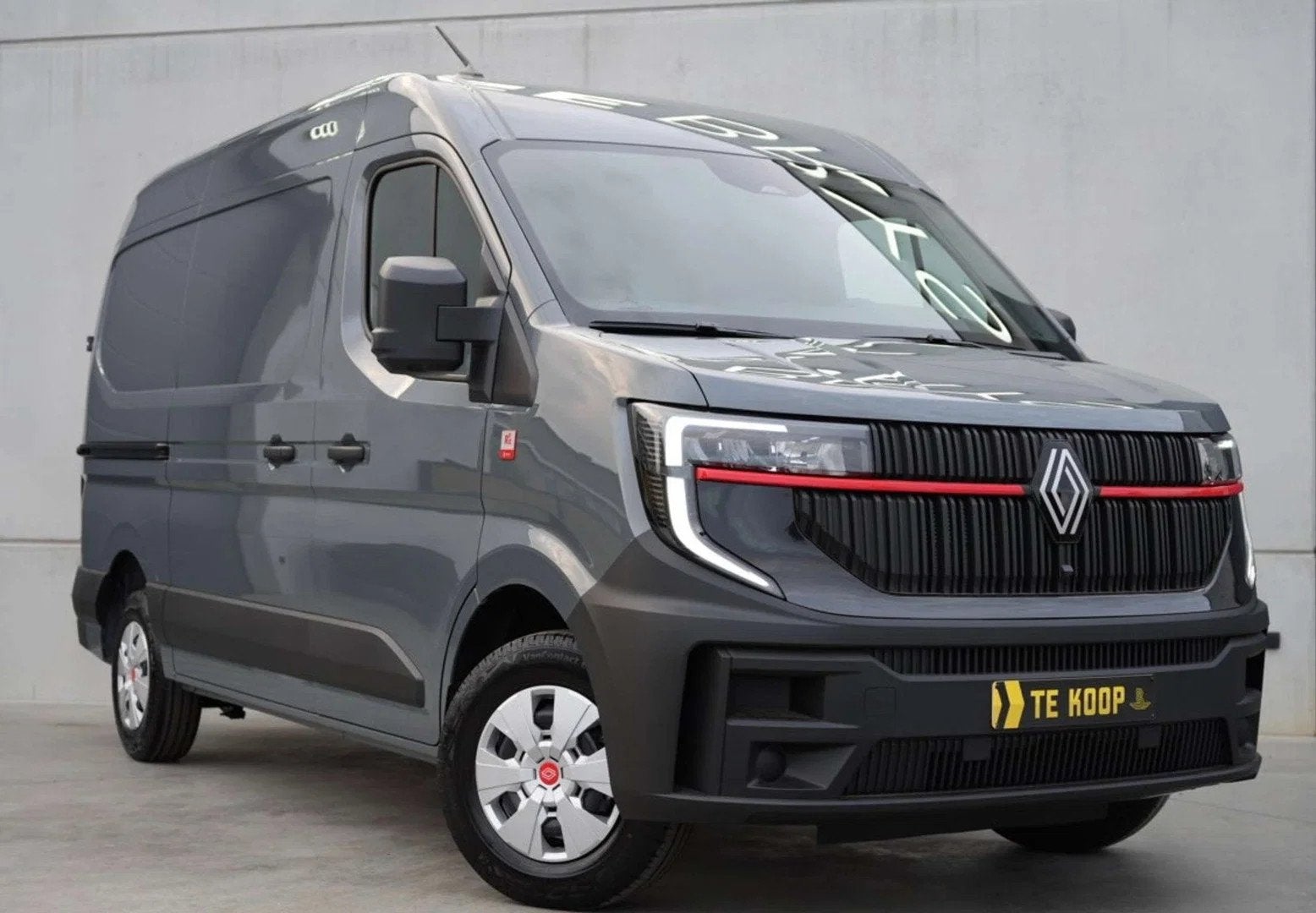 Renault Master Red Trucks L2H2 170 pk Automaat | CarPlay | L, Auto's, Automaat, 1998 cc, 4 cilinders, Leder