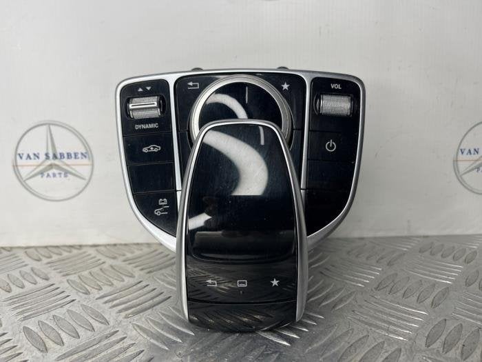 Unité de contrôle Multimedia d'un Mercedes C-Klasse, -, 3 mois de garantie, Utilisé, -