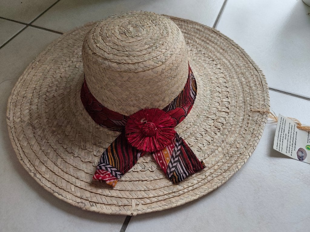 Chapeau dame avec ruban et fleur. T : 57., Kleding | Dames, Hoeden en Petten, Ophalen, 56 of 57 cm (M, 7 of 7⅛ inch), Hoed, Nieuw
