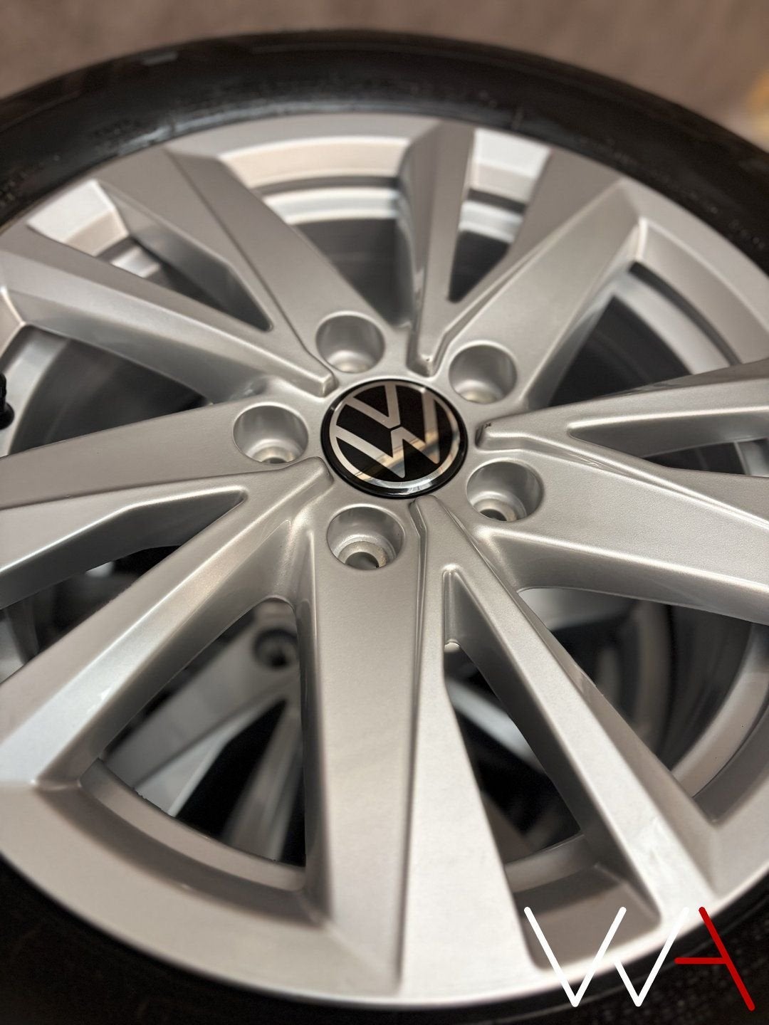 16'' Volkswagen Touran 5TA Karlstad velgen DEMO BTW Orig., Gebruikt, -, Banden en Velgen, Zomerbanden