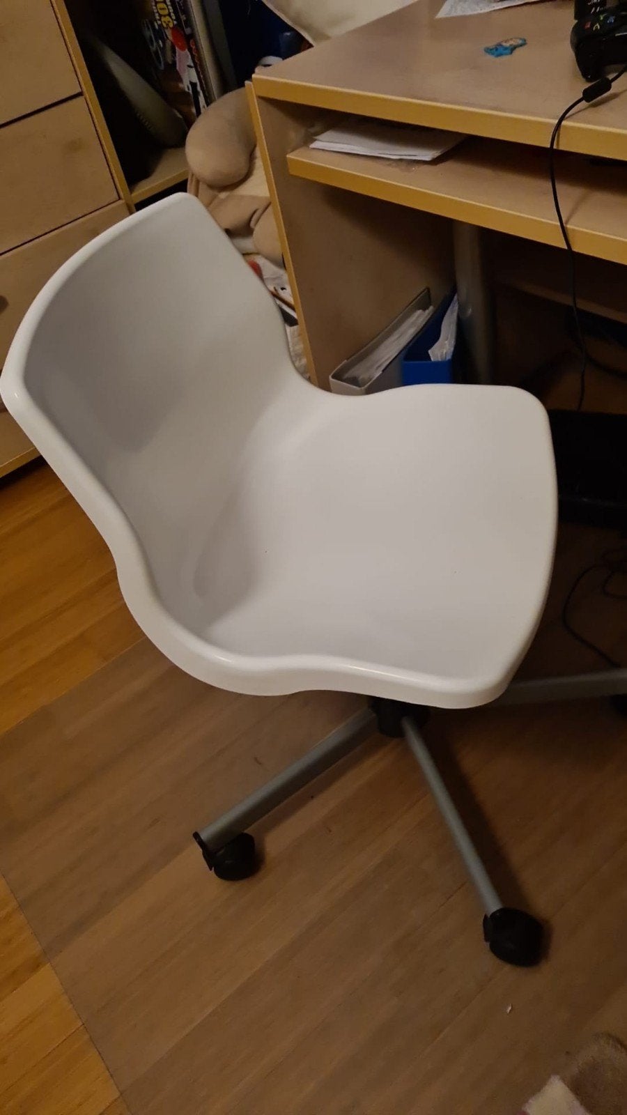 Chaises de bureau Ikea, Enlèvement
