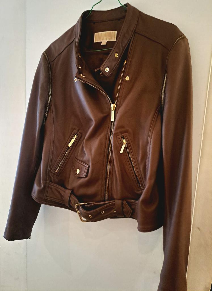 Bruine perfecto jas van Michael Kors - zeer goede staat, Kleding | Dames, Michael Kors, Bruin, Maat 42/44 (L), Ophalen of Verzenden