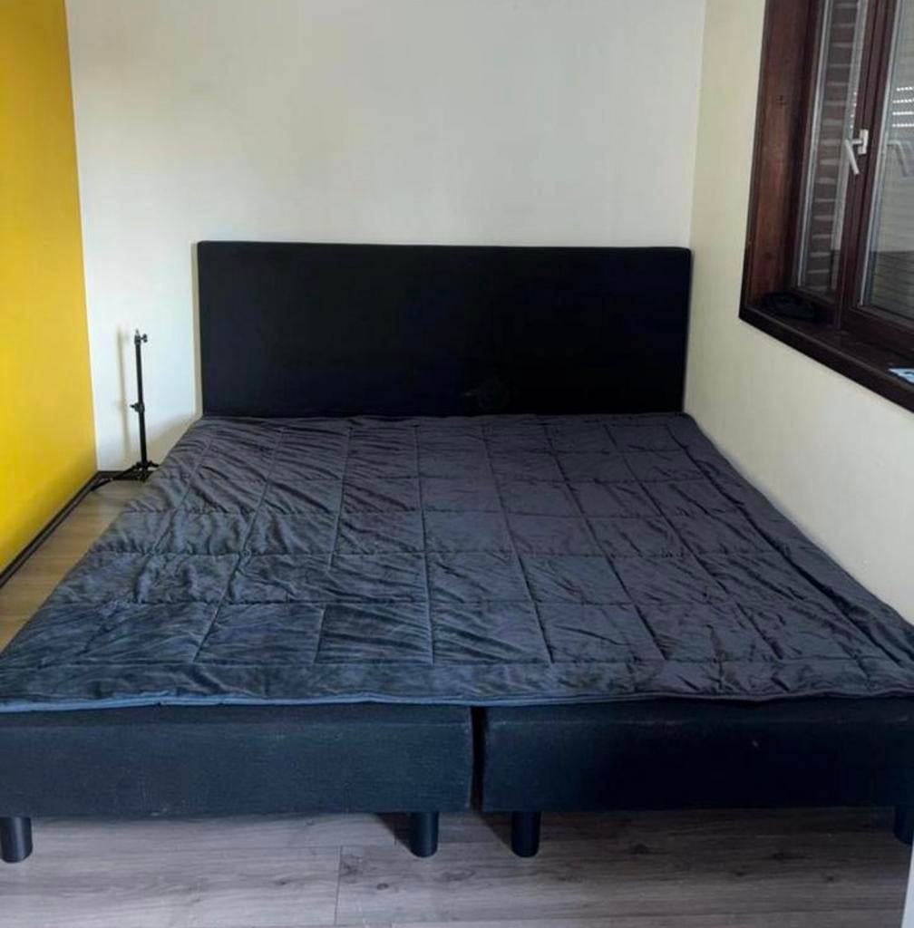 Boxspring 200x200, Huis en Inrichting, Ophalen, Zo goed als nieuw