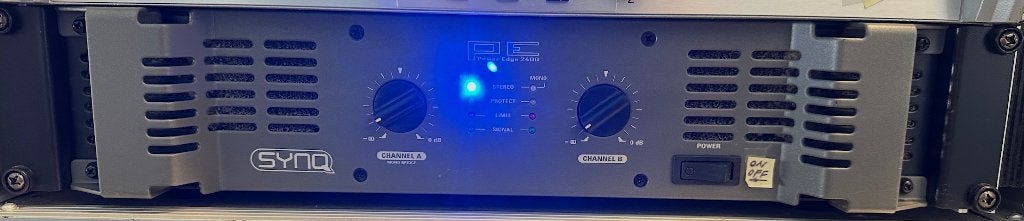 Ampli Synq PE-2400, TV, Hi-fi & Vidéo, Enlèvement, Comme neuf, Subwoofer