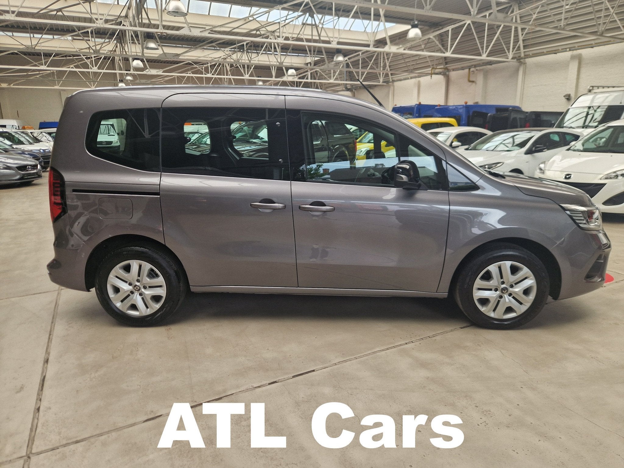 Renault Kangoo 1.4 BENZINE | EURO 6 | AIRCO | 1J GARANTIE, Auto's, Voorwielaandrijving, Monovolume, Gebruikt, 4 cilinders