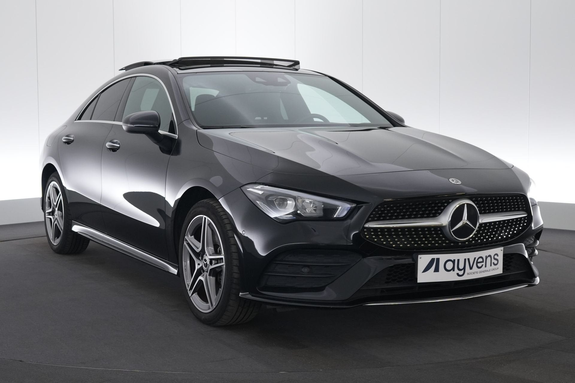 (2DKJ527) MERCEDES-BENZ CLA, Auto's, Gebruikt, Euro 6, Verwarmde buitenspiegels, Alcantara