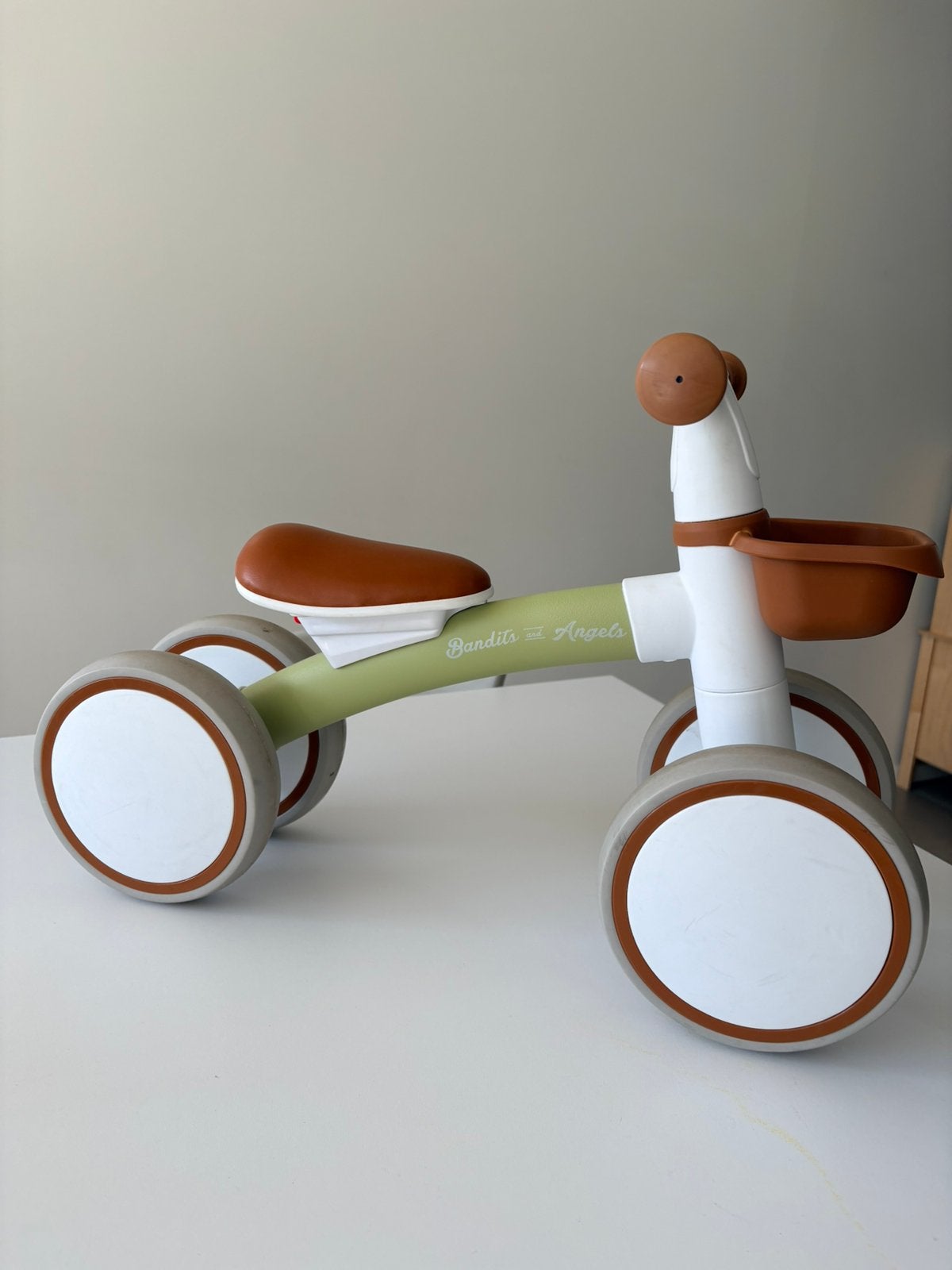 Loopfiets bandits and angels, Ophalen, Zo goed als nieuw, Loopfiets