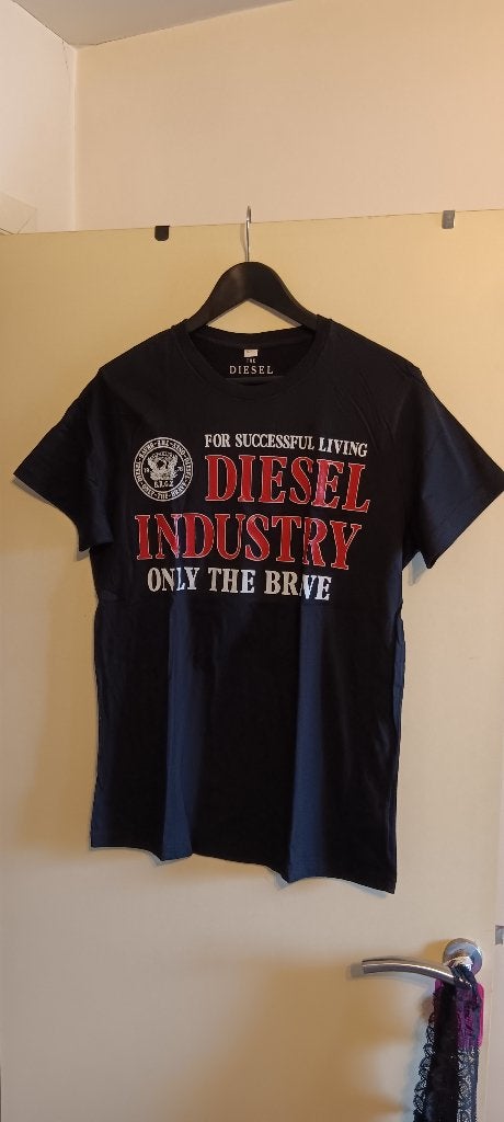 Nieuw DIESEL T-shirt !! Maat L !!, Ophalen, Maat 52/54 (L), Diesel, Zwart
