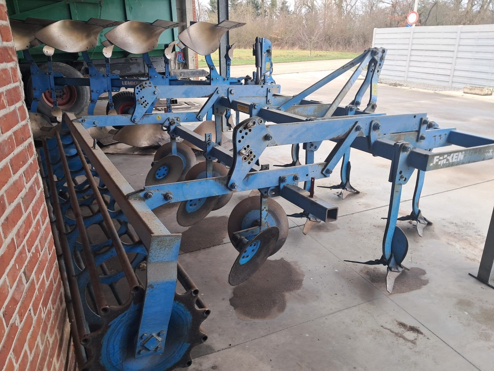 Lemken smaragd 9/300 en lemken ploeg, Articles professionnels, Enlèvement