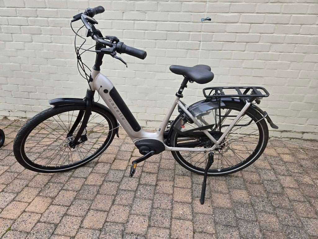 Vélo électrique Gazelle Grenoble C8, Vélos & Vélomoteurs, 50 km par batterie ou plus, 59 cm ou plus, Enlèvement, Utilisé