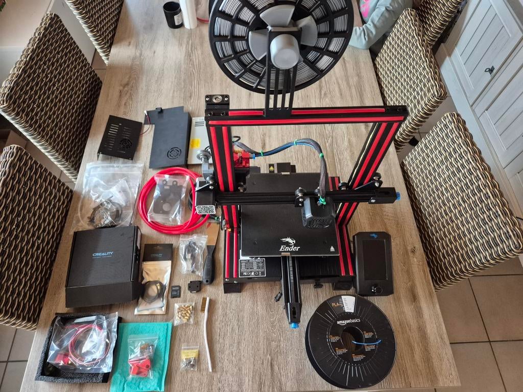 Ender 3 V2 complete avec addon, Informatique & Logiciels, 3D Imprimantes, Enlèvement