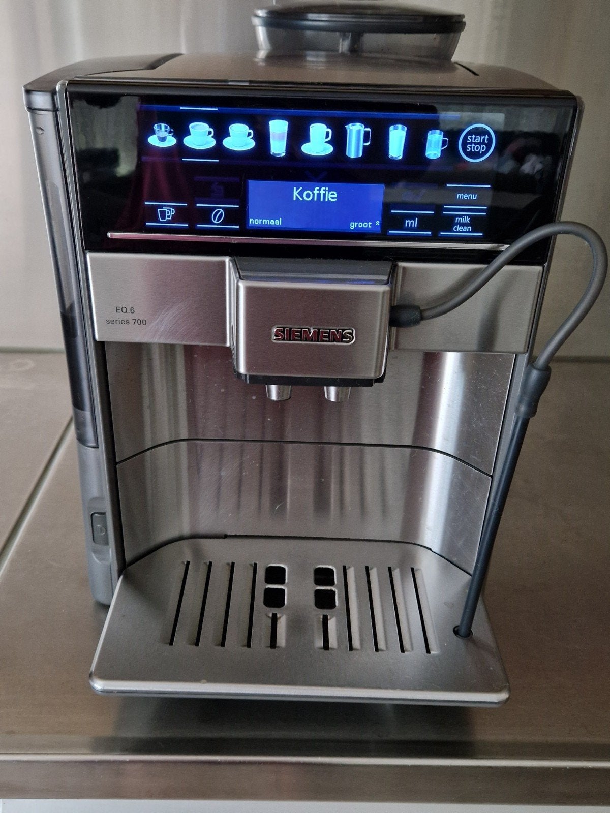Machine à café automatique Siemens EQ6 Series 700, Electroménager, Cafetières, Café moulu, Cafetière, Enlèvement