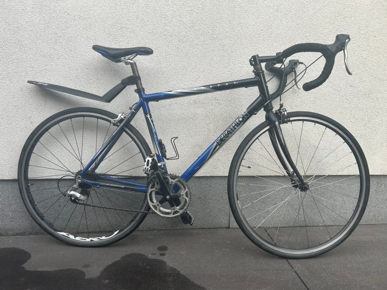 Koersfiets Decathlon, Ophalen, Gebruikt
