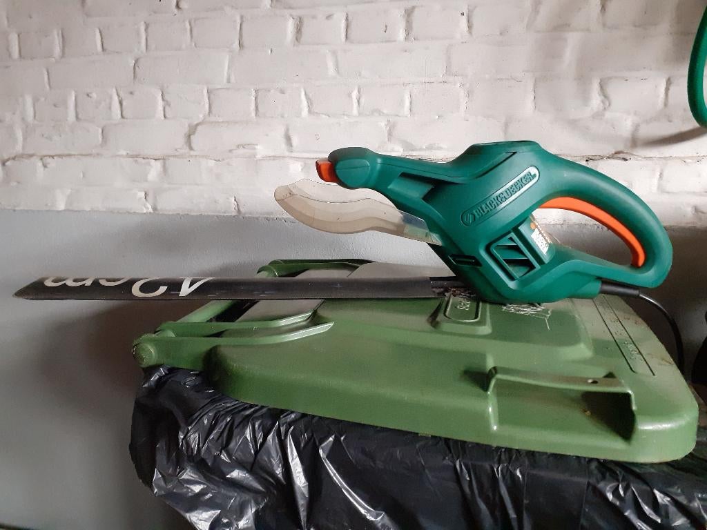 tuin, Tuin en Terras, Takkenscharen, Ophalen, Zo goed als nieuw, Black & Decker