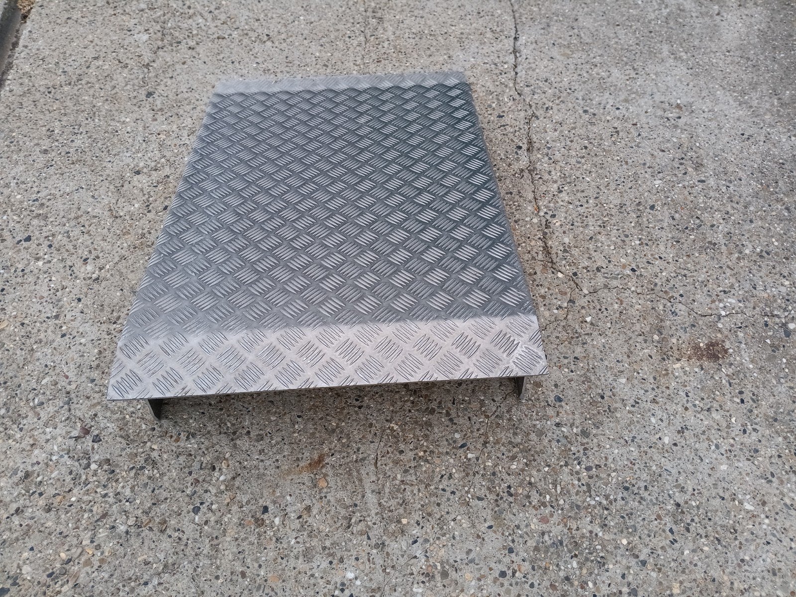 Aluminium bruggetje, Ophalen