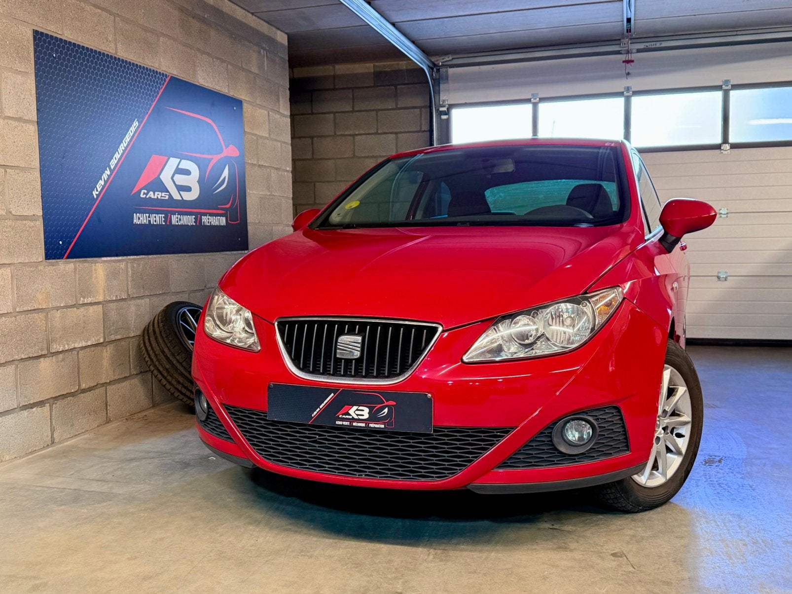 Seat Ibiza 6J • 2011 • 139.000 Kms • 1.2 TDI, Autos, Rouge, Euro 5, Achat, Entreprise