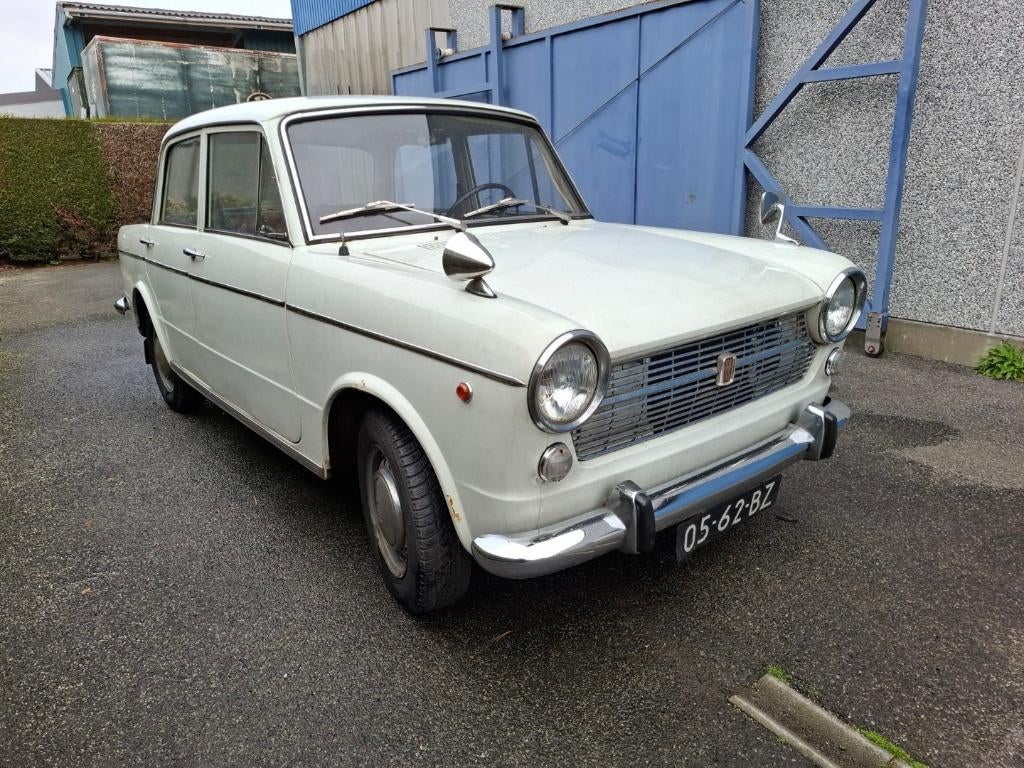 auto oldtimer fiat 1100, Autos, Autres modèles, Achat, Boîte manuelle, Berline