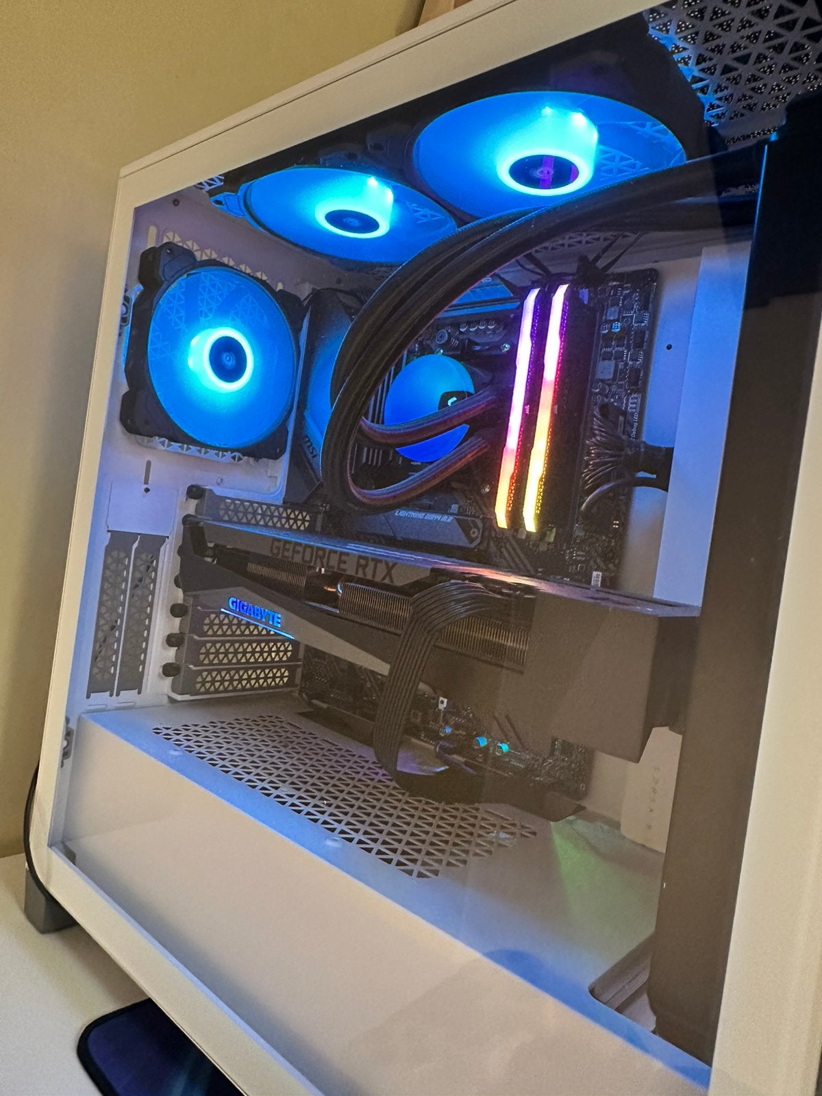 Gaming Setup / Perfecte staat / Apart verkopen kan ook, Ophalen, Zo goed als nieuw