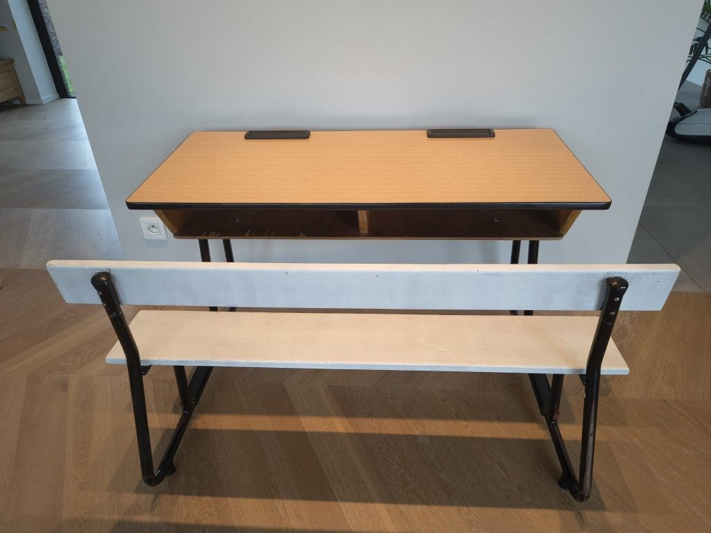 Vintage bureau, lessenaar, schoolbank, Huis en Inrichting, Bureaus, Ophalen, Gebruikt, Hout, Kinderbureau