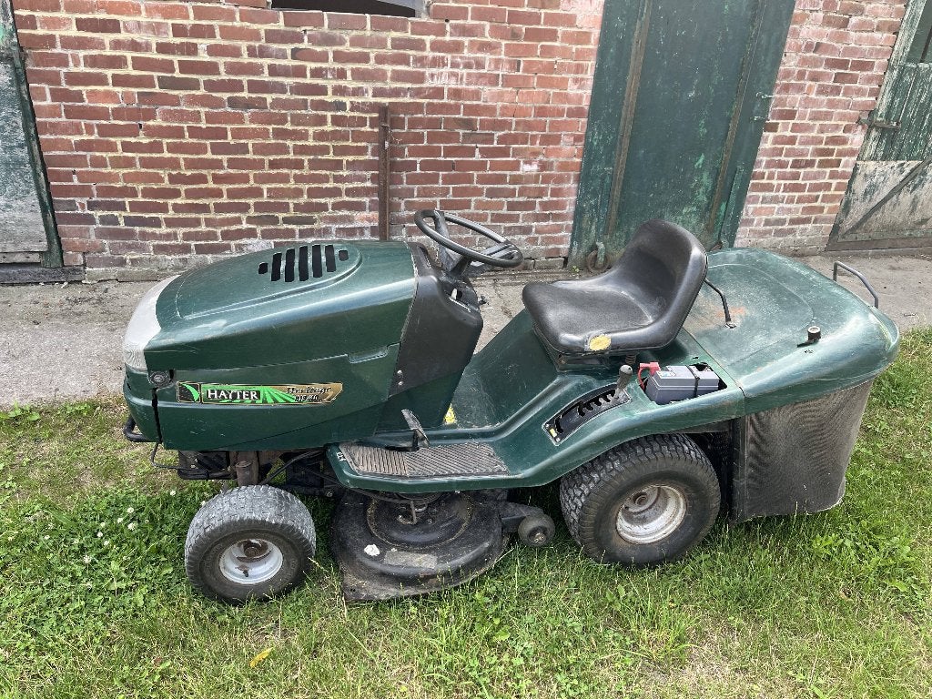 Hayter Heritage H19/40 zitmaaier, Ophalen