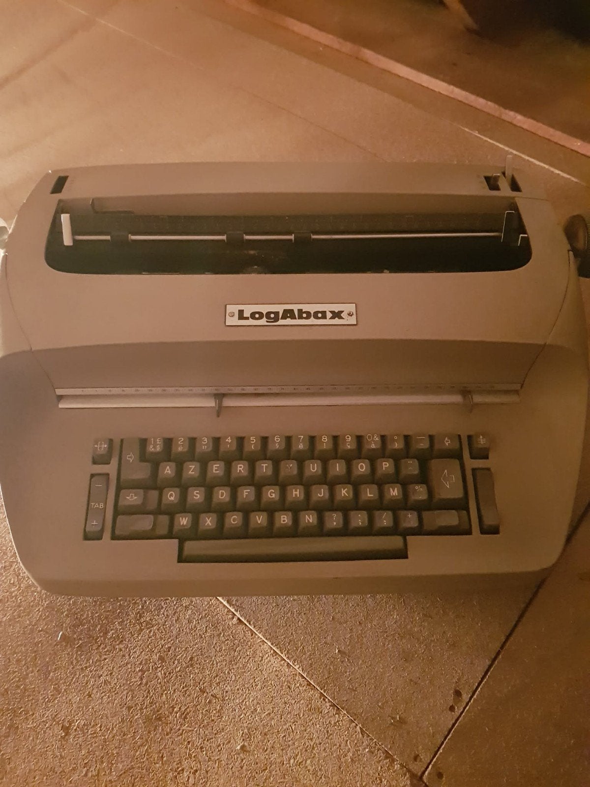 Machine à écrire électrique IBM, Enlèvement ou Envoi