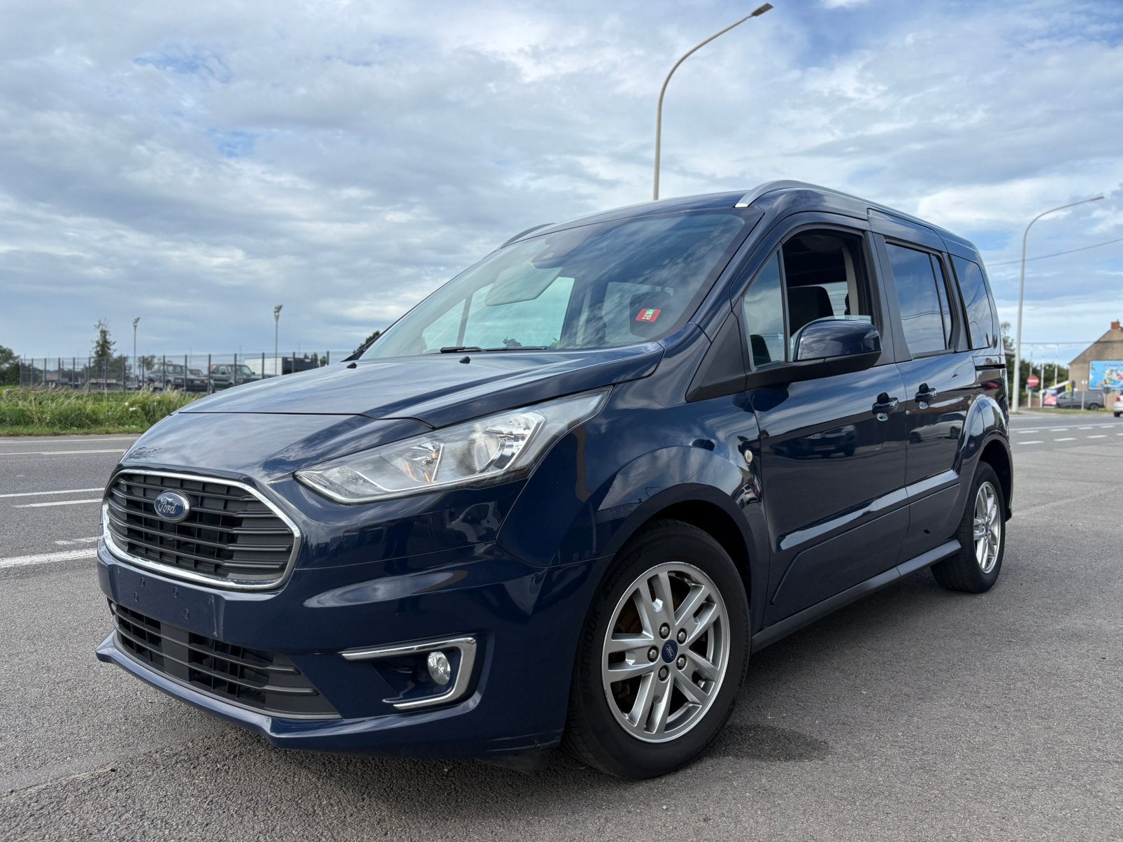 Ford Tourneo Connect / Boite auto / 1.5 TDCI / MARCHAND!!!, Auto's, Ford, Bedrijf, Diesel, Te koop, ABS