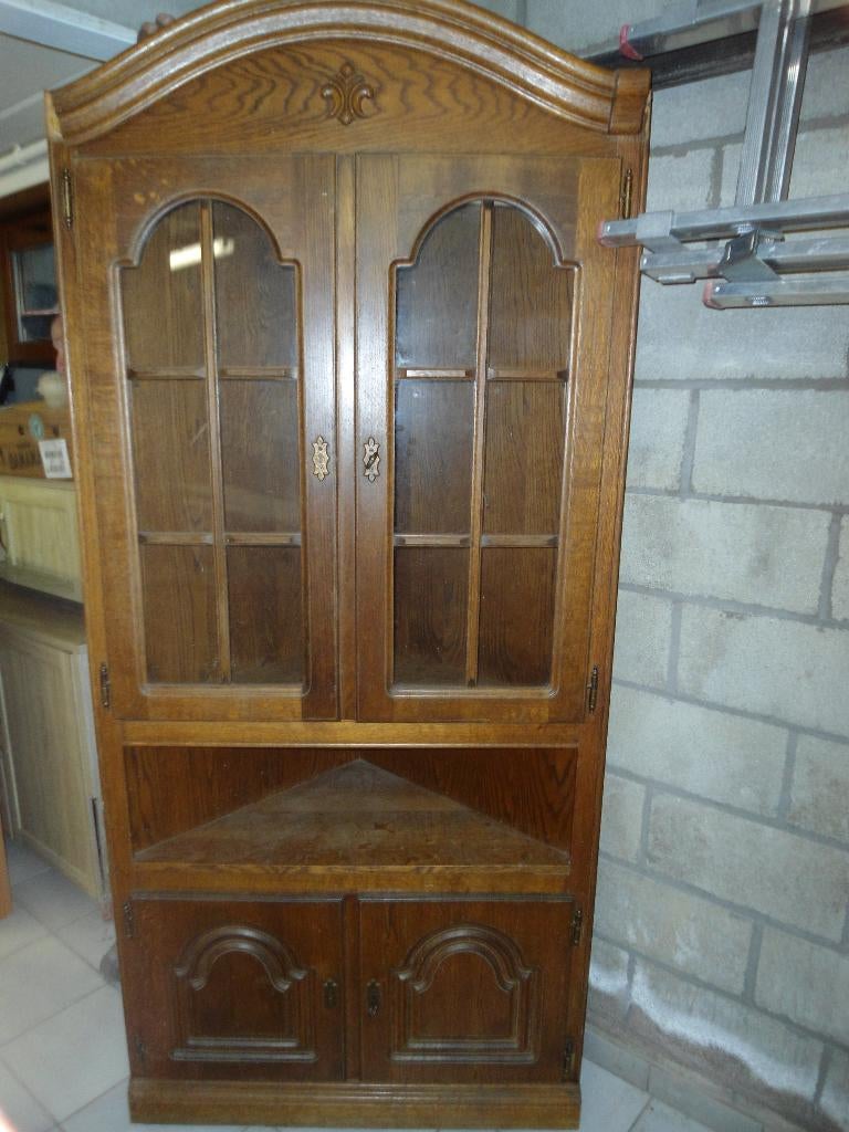 Mooie, eiken vitrine hoekkast met glas. Goede staat!, Ophalen, Eikenhout