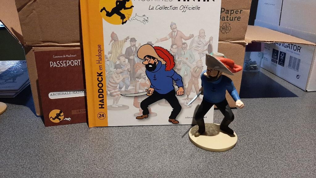tintin figurine officielle 24, Enlèvement, Tintin, Comme neuf, Statue ou Figurine