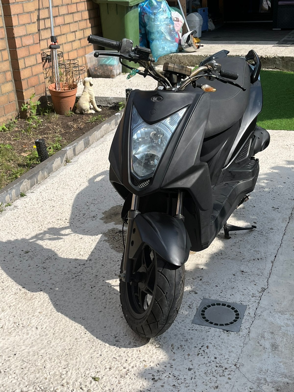 Kymko Agiliti 2t  Klas. A, Fietsen en Brommers, Brommeronderdelen | Scooters, Ophalen, Zo goed als nieuw