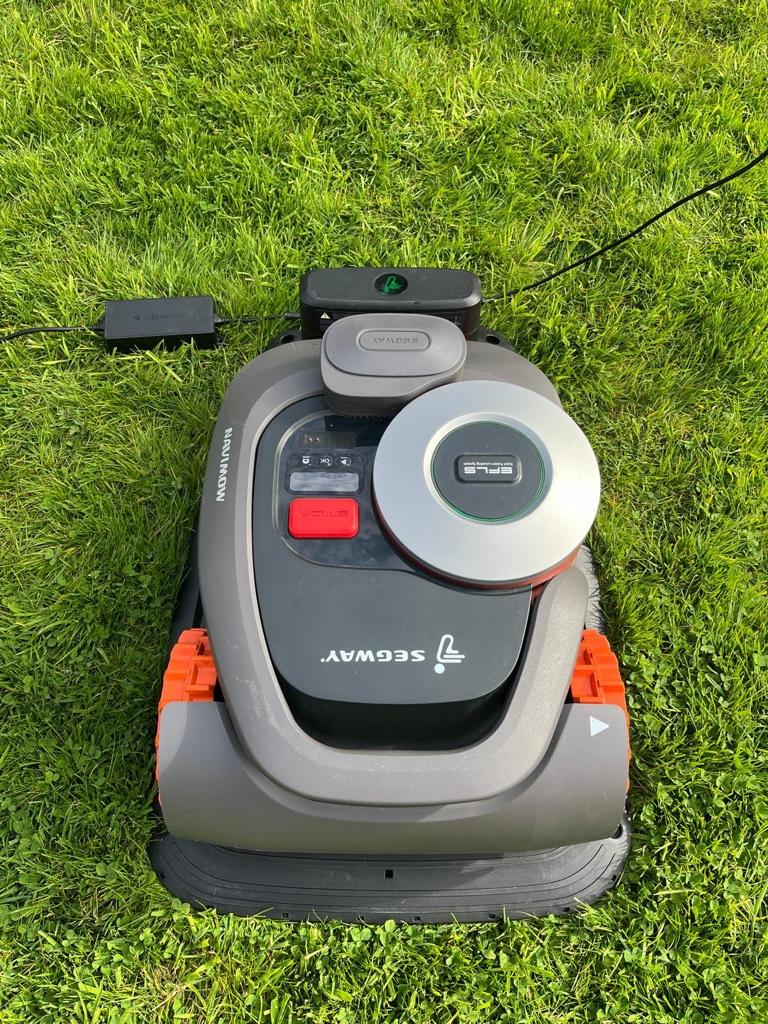 Robotmaaier Segway Navimow H1500 met VisionFence, Tuin en Terras, Robotmaaiers, Ophalen, Zo goed als nieuw, Bestuurbaar via app