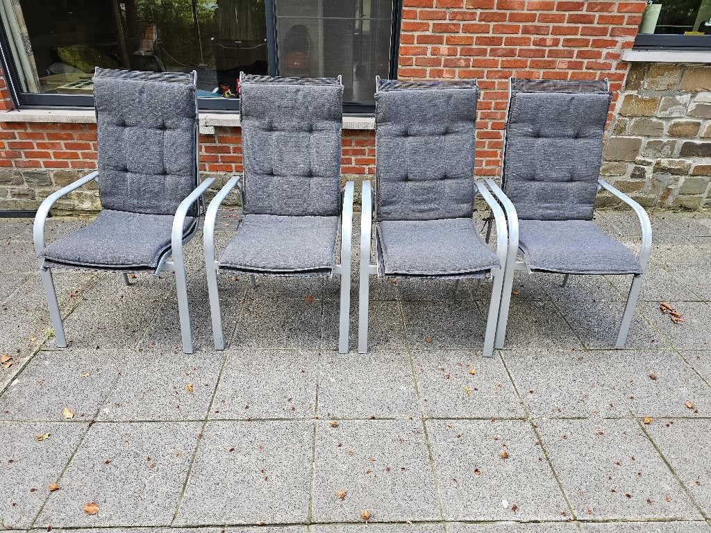 Chaises de patio x 4 avec coussins - structure en aluminium, Enlèvement, Utilisé, Aluminium, Empilable