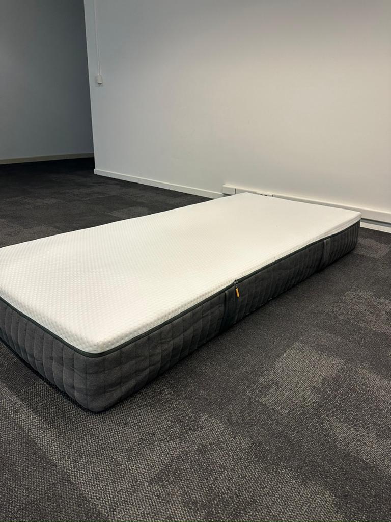 Matelas Premium Emma Hybride II 90 / 100 / 180 / 200 sur 200, Maison & Meubles, Chambre à coucher | Matelas & Sommiers, Enlèvement