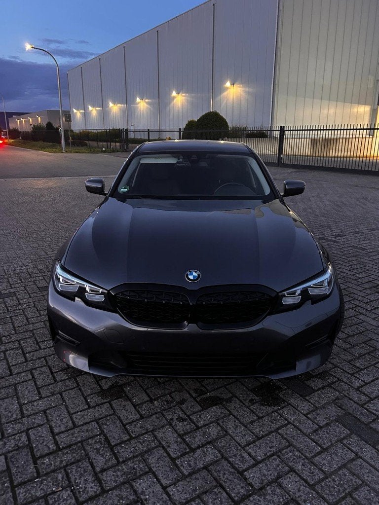 BMW 318I, Cuir, Argent ou Gris, Achat, Noir