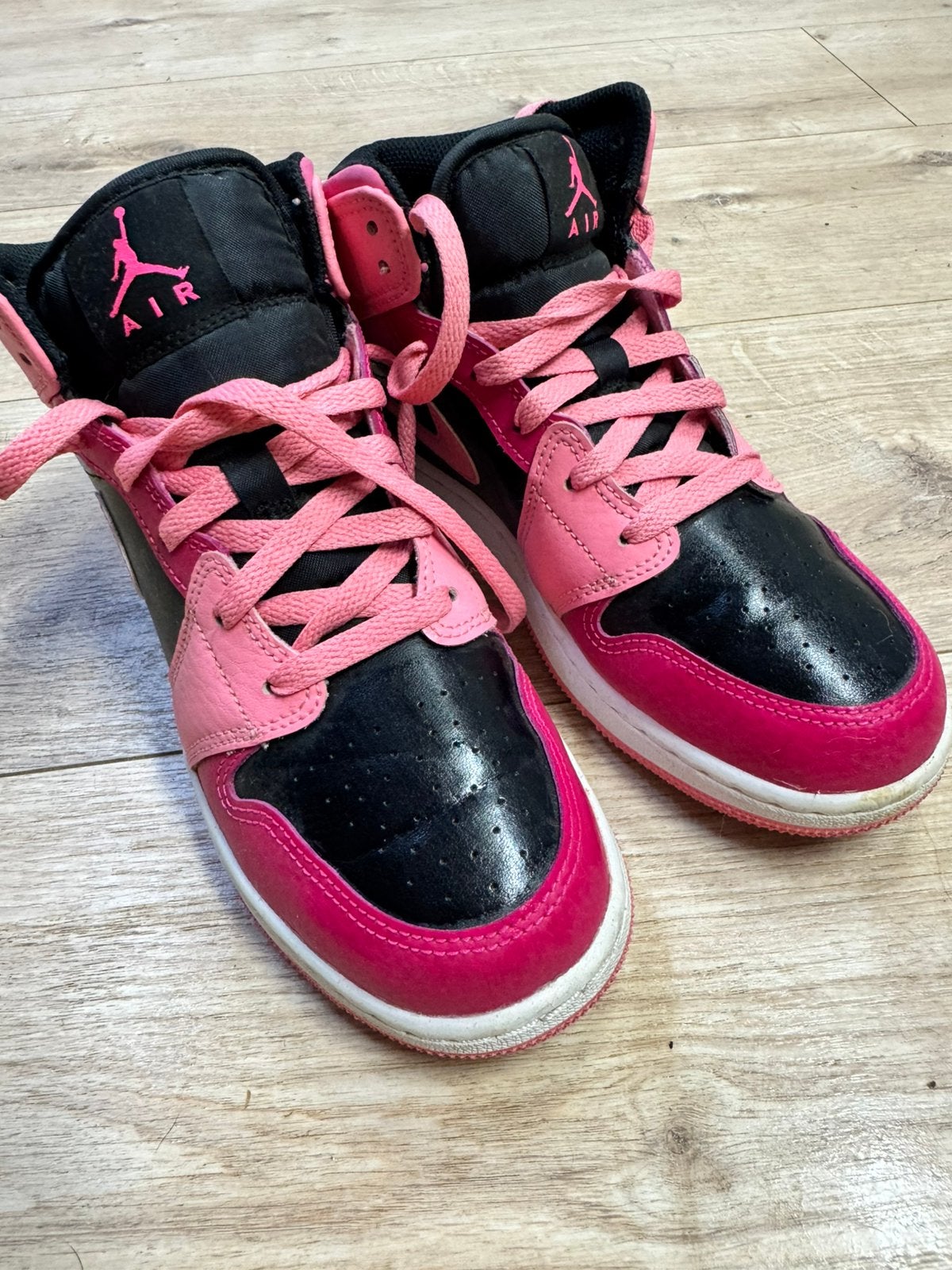 Nike Air Jordan - maat 38, Ophalen, Zo goed als nieuw, Roze, Sneakers