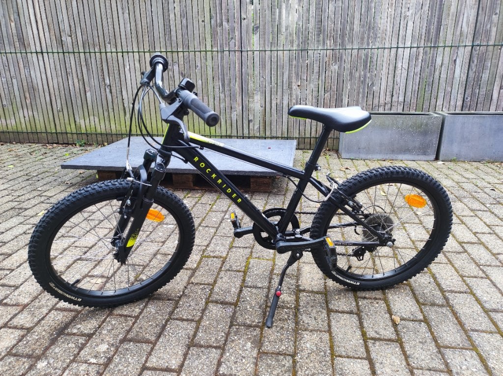 Kinderfiets rockrider 6 tot 9 jaar, Fietsen en Brommers, Ophalen, 20 inch of meer, Velgrem, Zo goed als nieuw