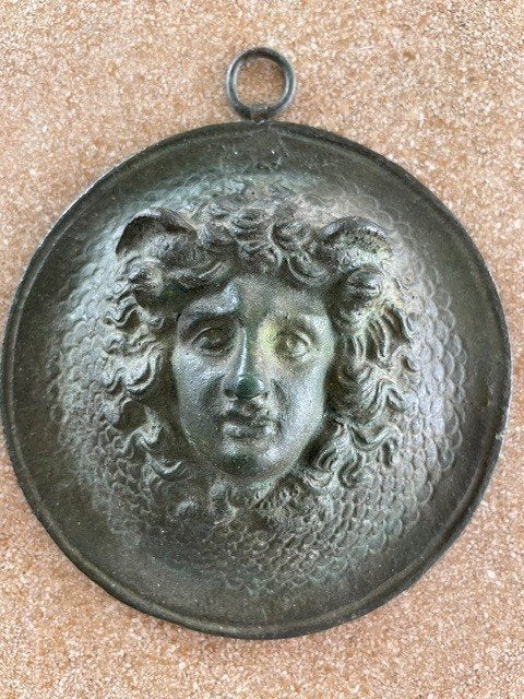 Médaillon Méduse en bronze - Tête de Gorgone Méduse, Antiquités & Art, Envoi, Bronze