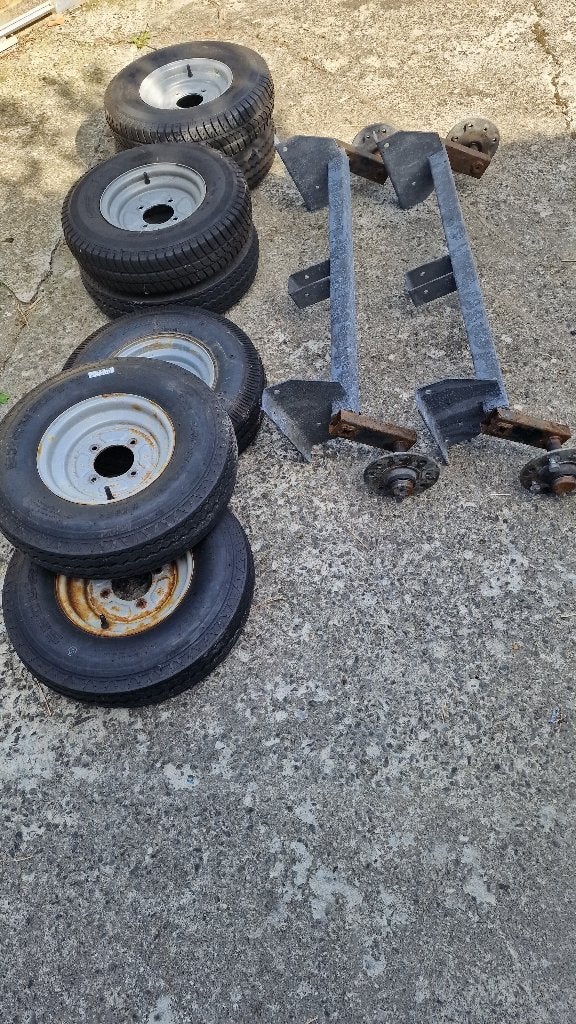 double essieux remorque 500kg + nouveaux pneus, Auto-onderdelen, Ophalen, Gebruikt